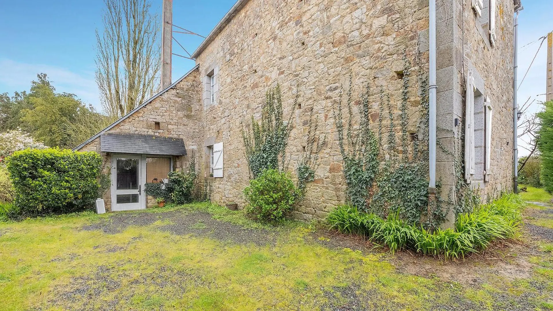 Lovely Apartment In Tremblay With Wifi Les Portes du Coglais